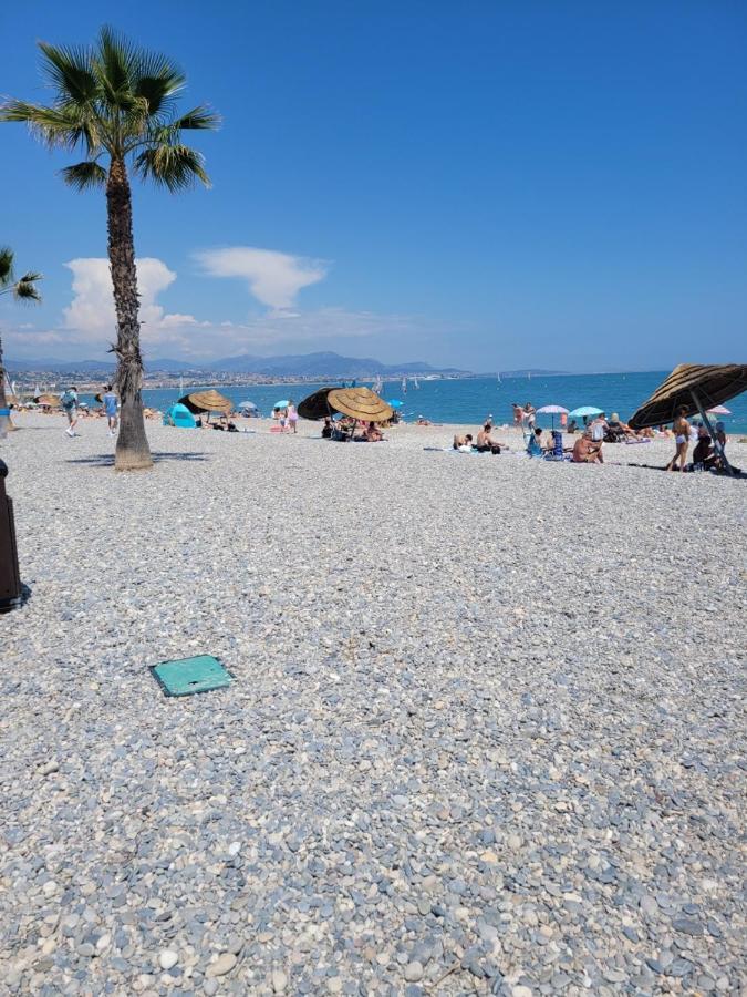 Villeneuve Loubet Plage- Entre Nice Et Cannes Exterior foto