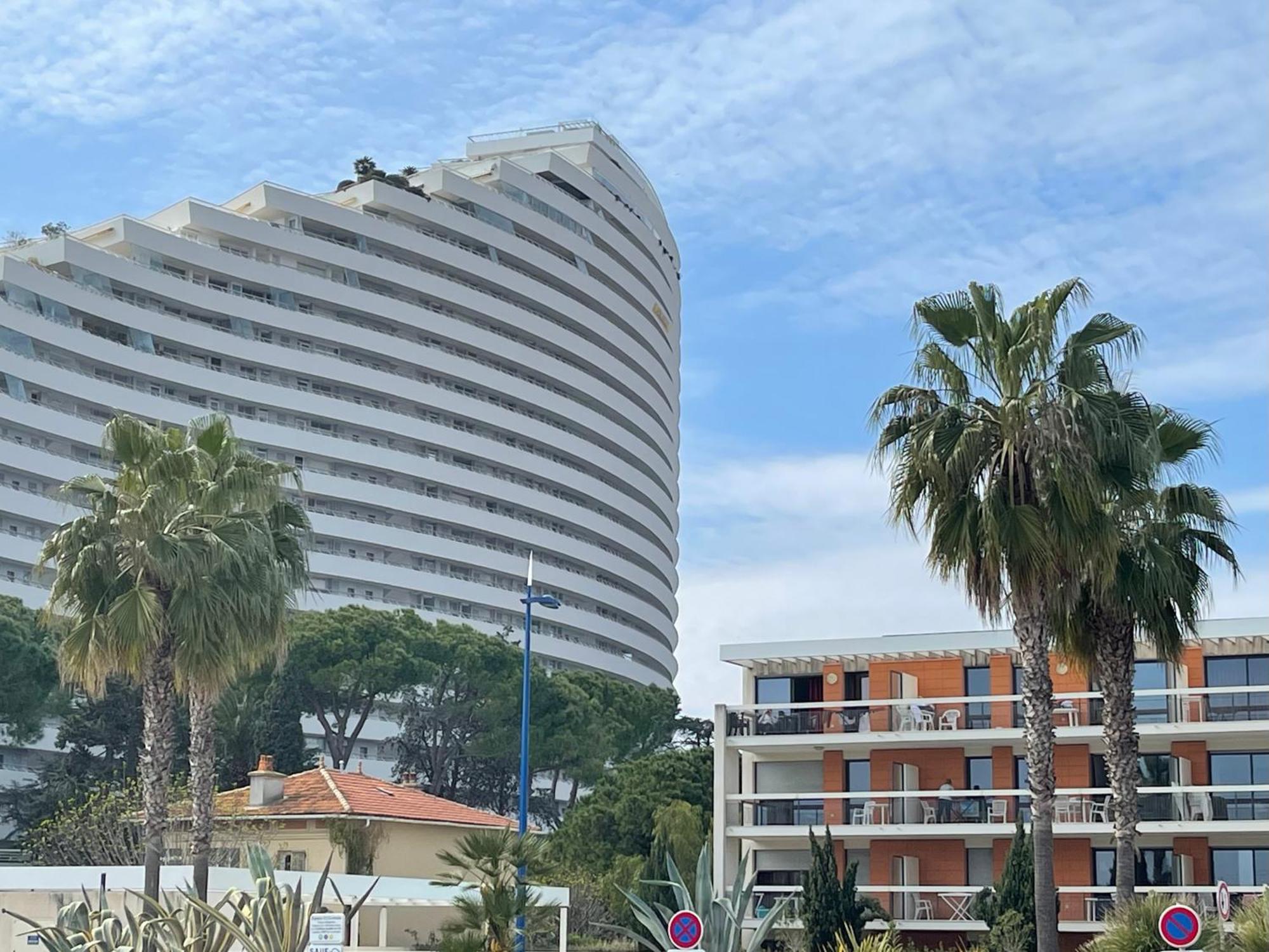 Villeneuve Loubet Plage- Entre Nice Et Cannes Exterior foto